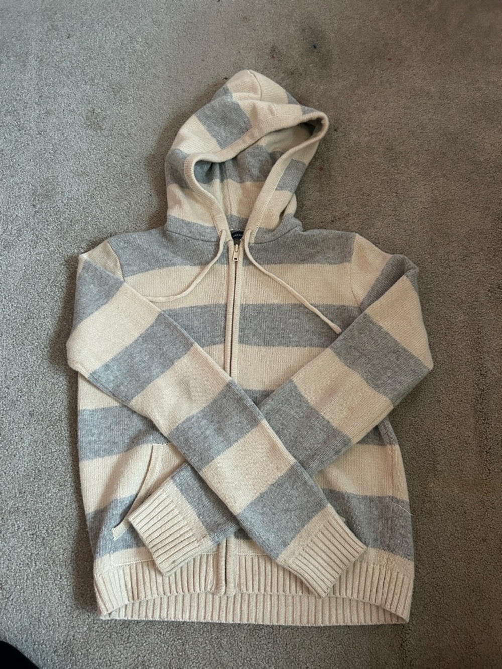 brandy melville zip up sweater